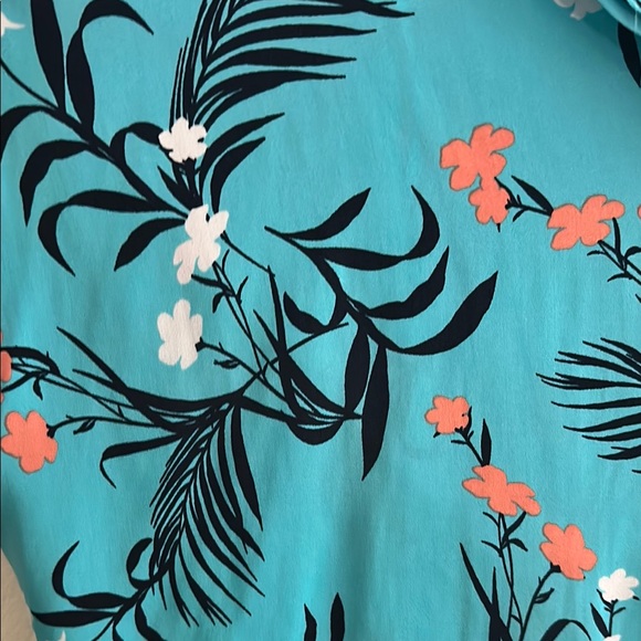 Floral Print Women's Top - Picture 3 of 4